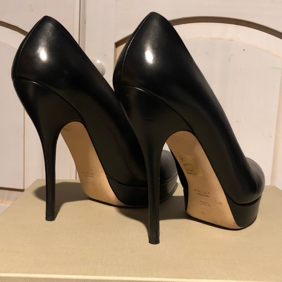 Like New Gucci Pumps - Picture 4 of 7